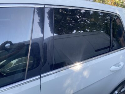 Volkswagen Golf 7 / 7.5 Arka Kelebek Cam Direk Kaplama | Fitil Deformasyonu Çözümü | Piano Black | 2013-2020 - Görsel 3