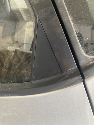 Hyundai i30 Uyumlu 2007-2012 Arka Kapı Kelebek Camı Üçgen Plastiği Sağ/Sol Takım